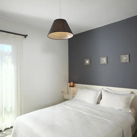 Mu Suites The Hotel 2*